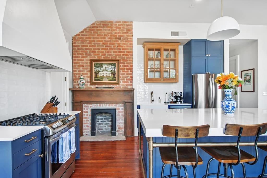 Fab 1838 Garden District 5Br With Parking And Balcony Apartment New Orleans Exterior photo