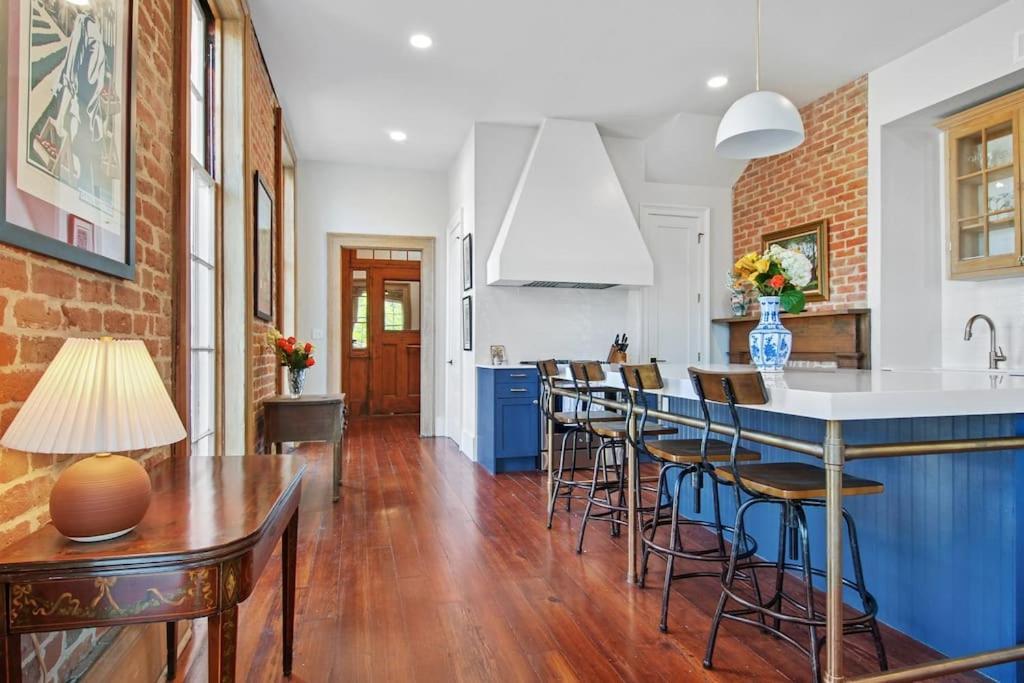 Fab 1838 Garden District 5Br With Parking And Balcony Apartment New Orleans Exterior photo
