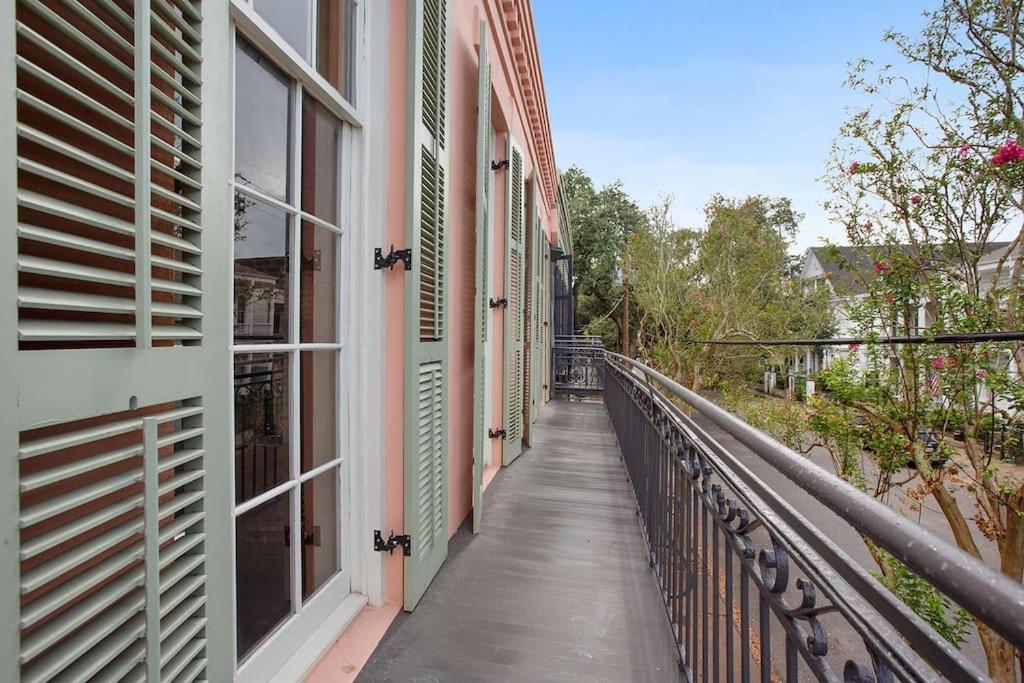 Fab 1838 Garden District 5Br With Parking And Balcony Apartment New Orleans Exterior photo
