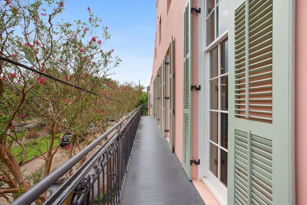 Fab 1838 Garden District 5Br With Parking And Balcony Apartment New Orleans Exterior photo
